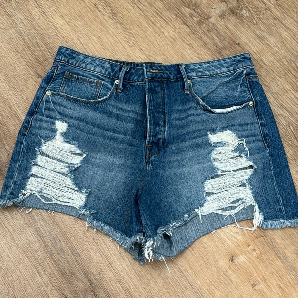 Good American denim shorts